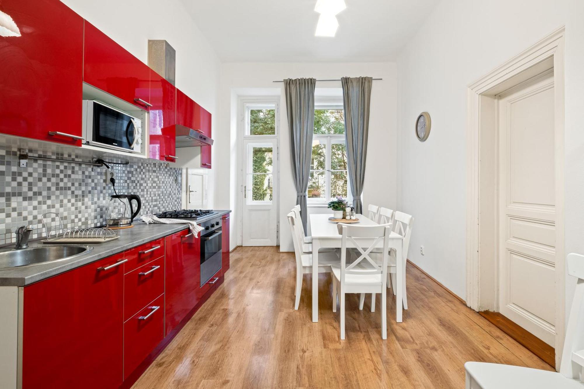 Prague Hotel Apartments Экстерьер фото